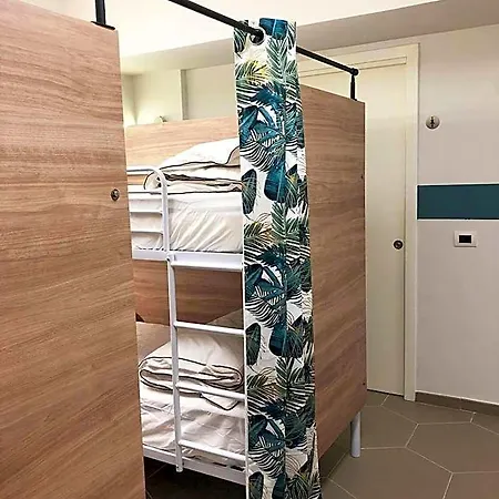 אכסניה Hostellino *